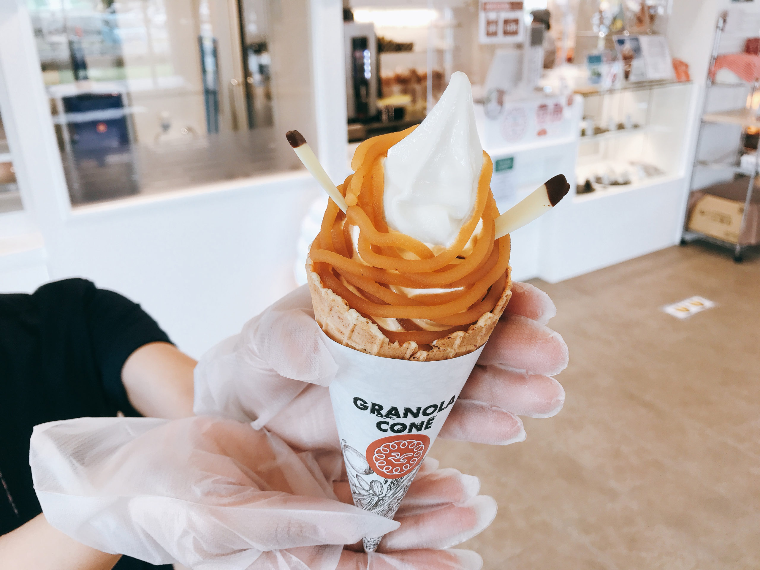 秋限定】かもめソフト🌰渋皮栗風味 | Blog | 三陸菓匠さいとう 総本店